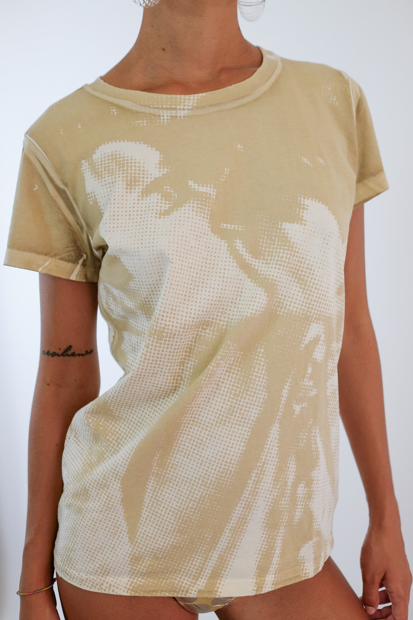 EMPORIO ARMANI GRAPHIC KISS T