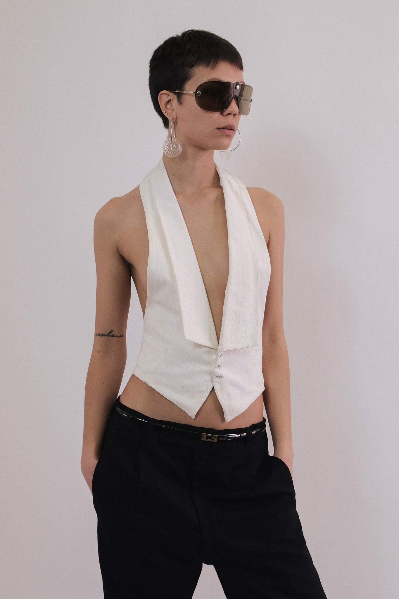 1930S VINTAGE FLORENTINE TIE WAISTCOAT IN WHITE