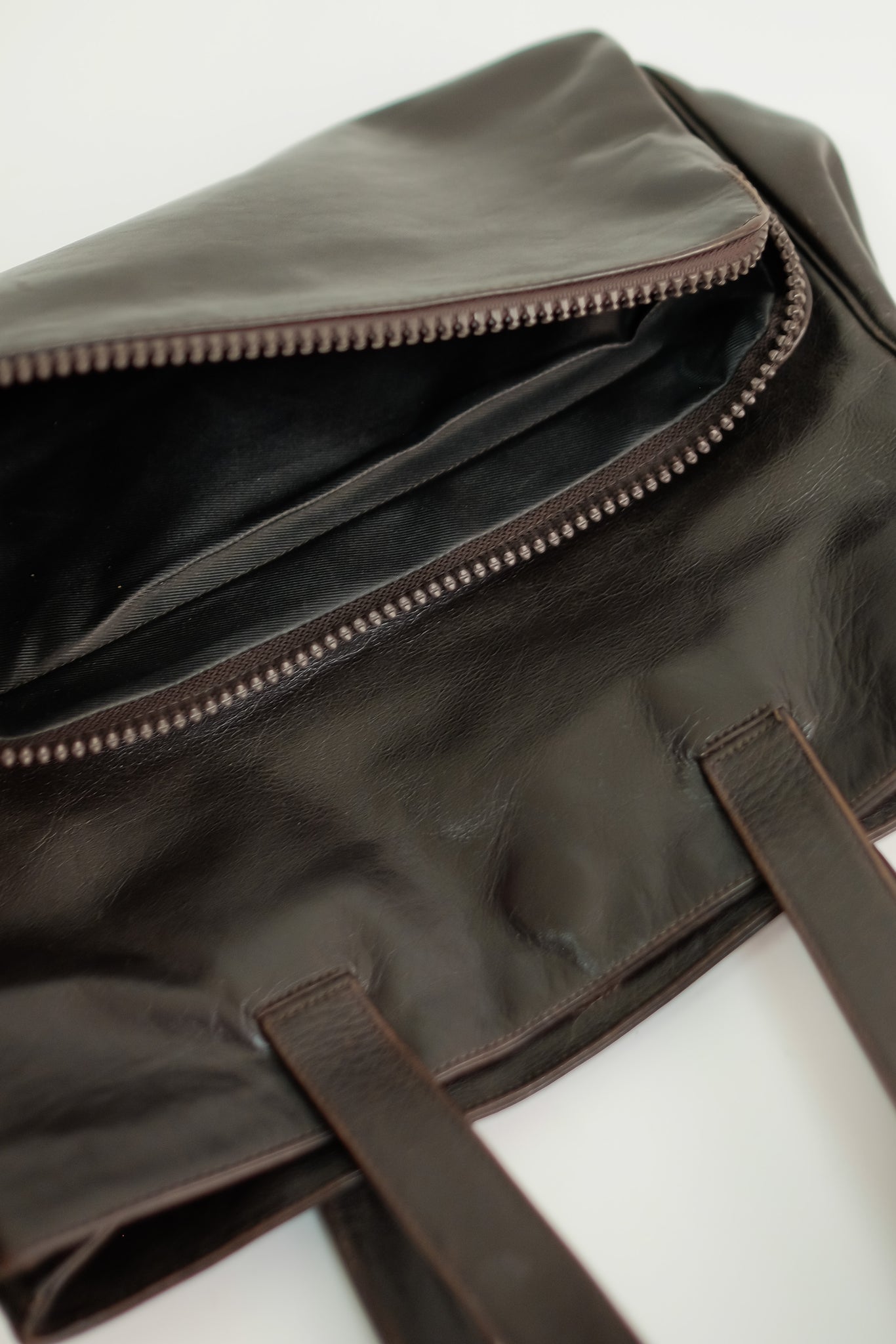 ABRO LEATHER 3D DOUBLE POCKET BAG IN DEEP BROWN