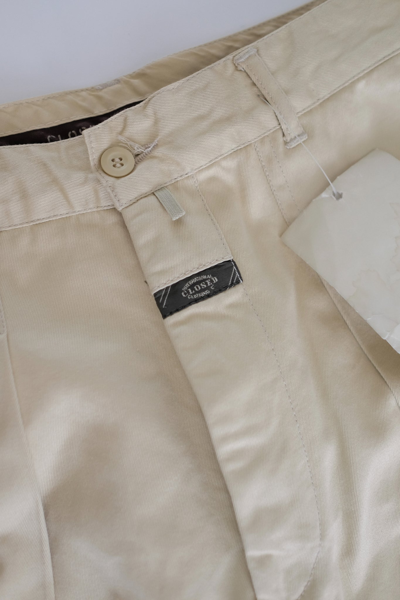 80S CLOSED BY GIRBAUD DEADSTOCK TROUSERS IN BEIGE
