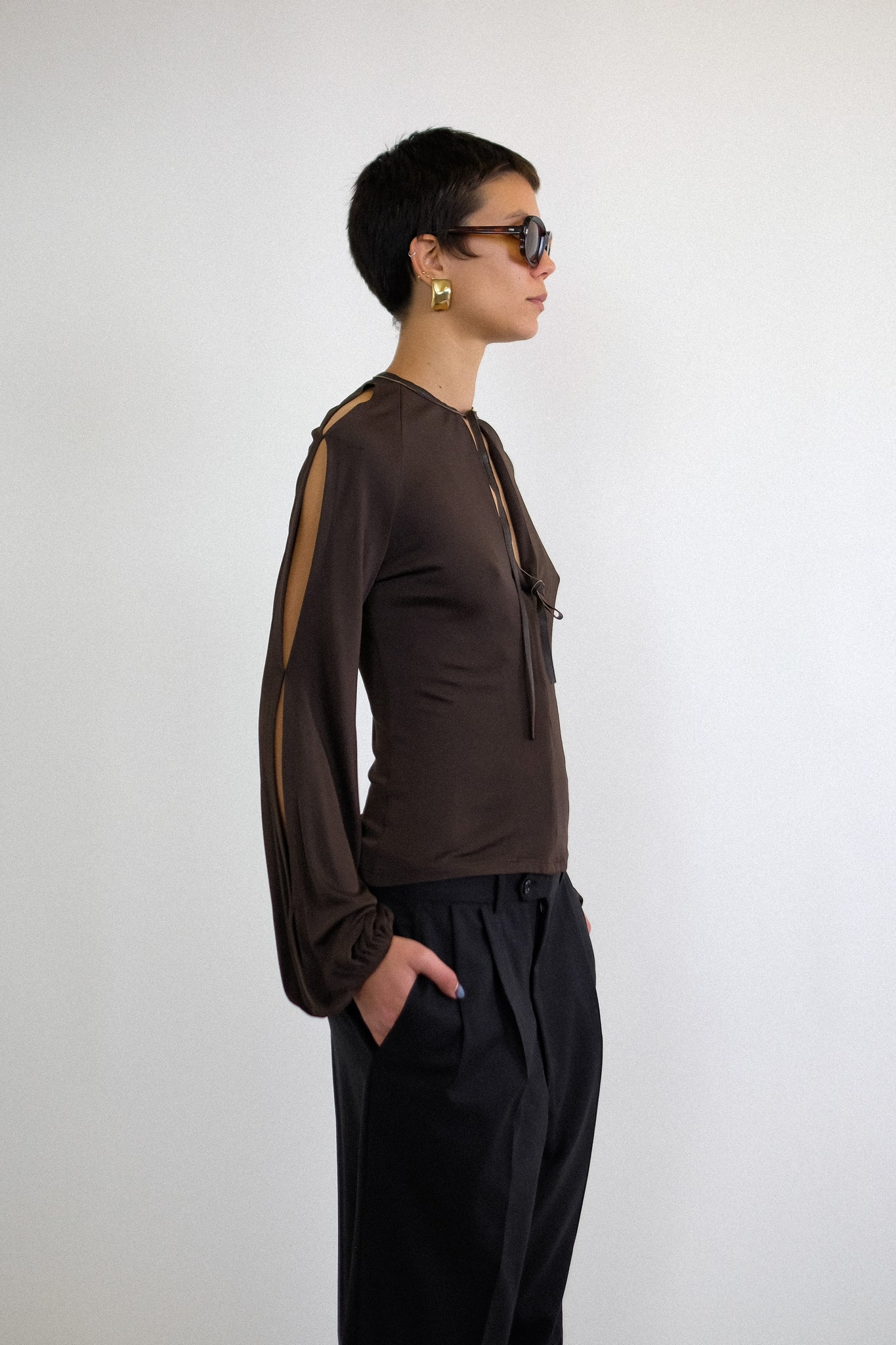RICHMOND LONG SLEEVED SLIT TOP IN BROWN