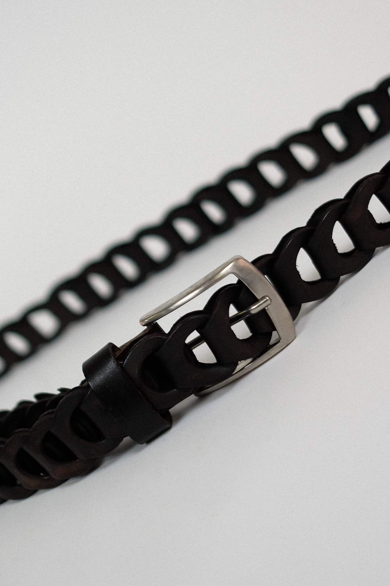 A_COLLECTION UNIVERSAL LEATHER CHAIN BELT