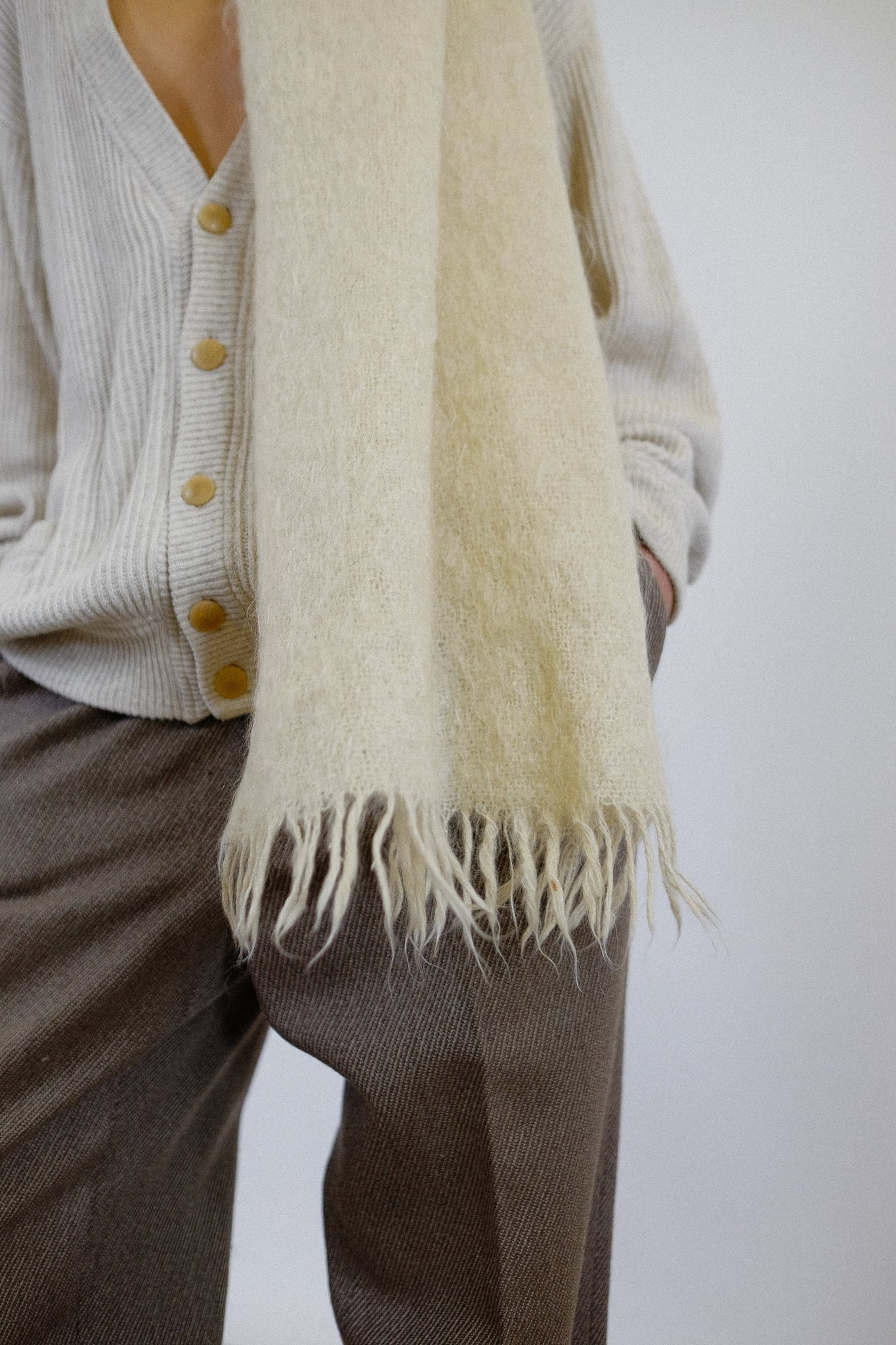 HUNGARIAN GIANT WOVEN MOHAIR SCARF IN PANNA