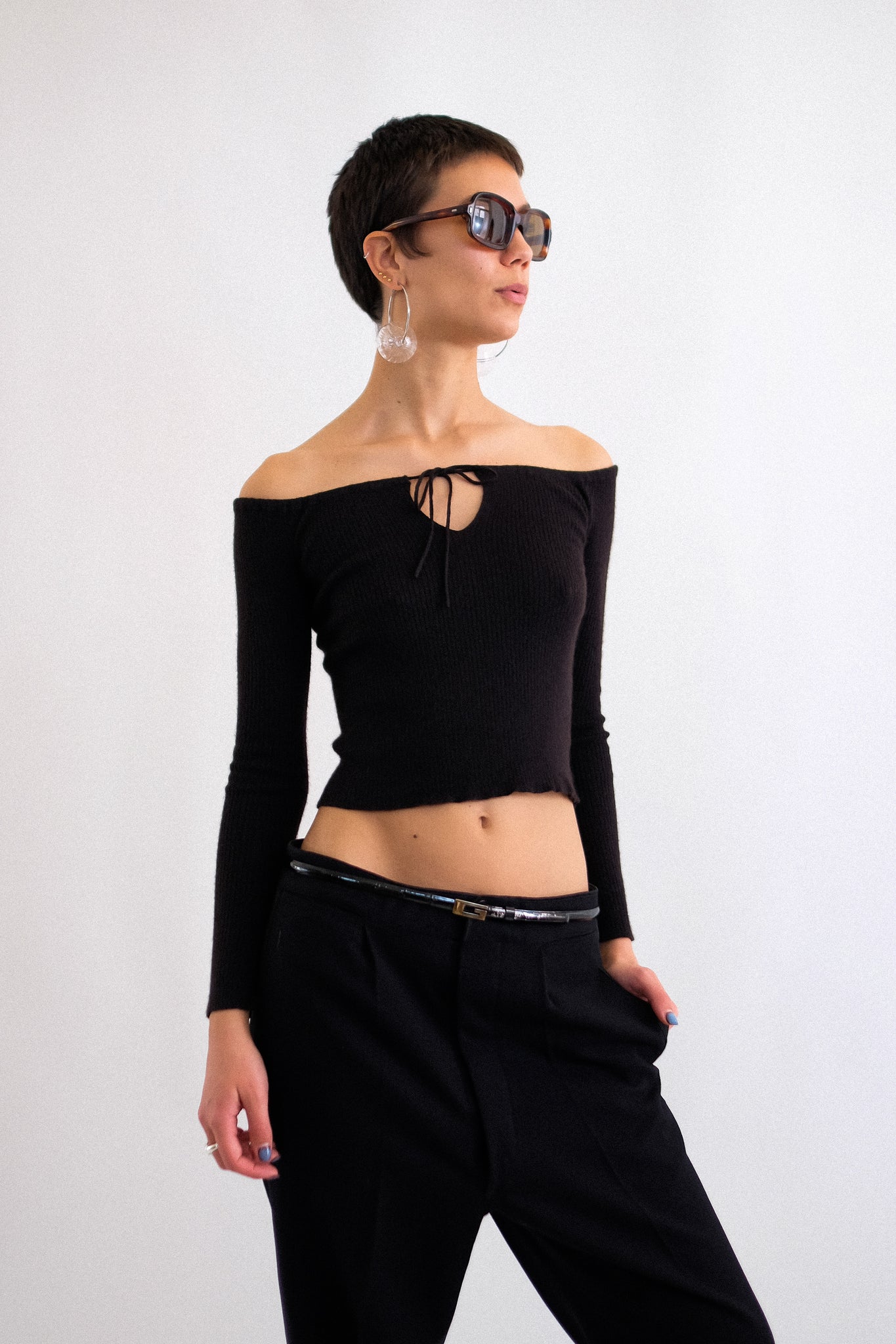 PRADA LONG SLEEVED CASHMERE MELANGE KEYHOLE TOP IN BLACK