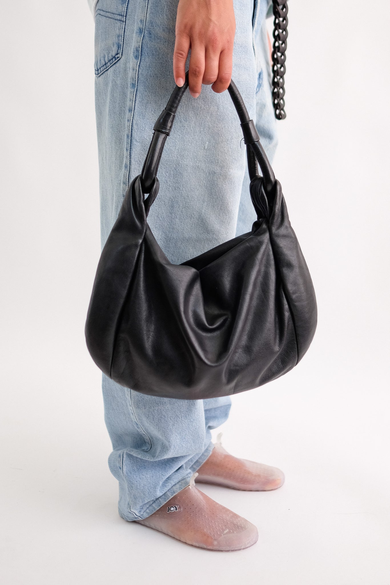 FURLA LEATHER LOOP BAG IN BLACK