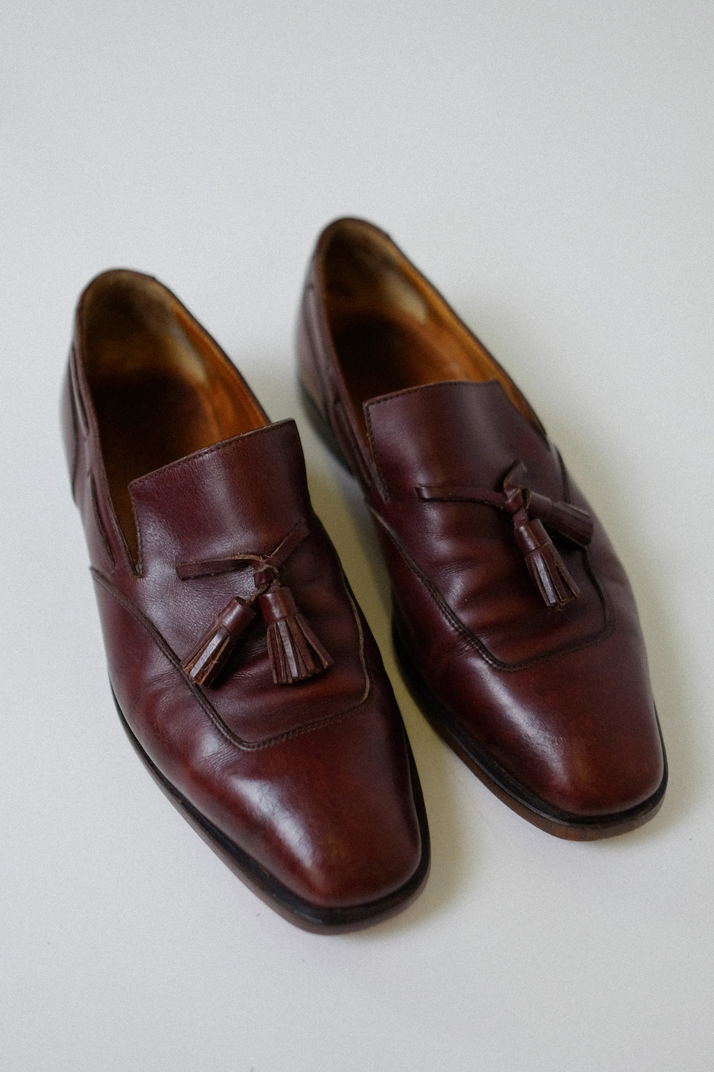 HERMES LEATHER LOAFERS IN CLASSIC BROWN