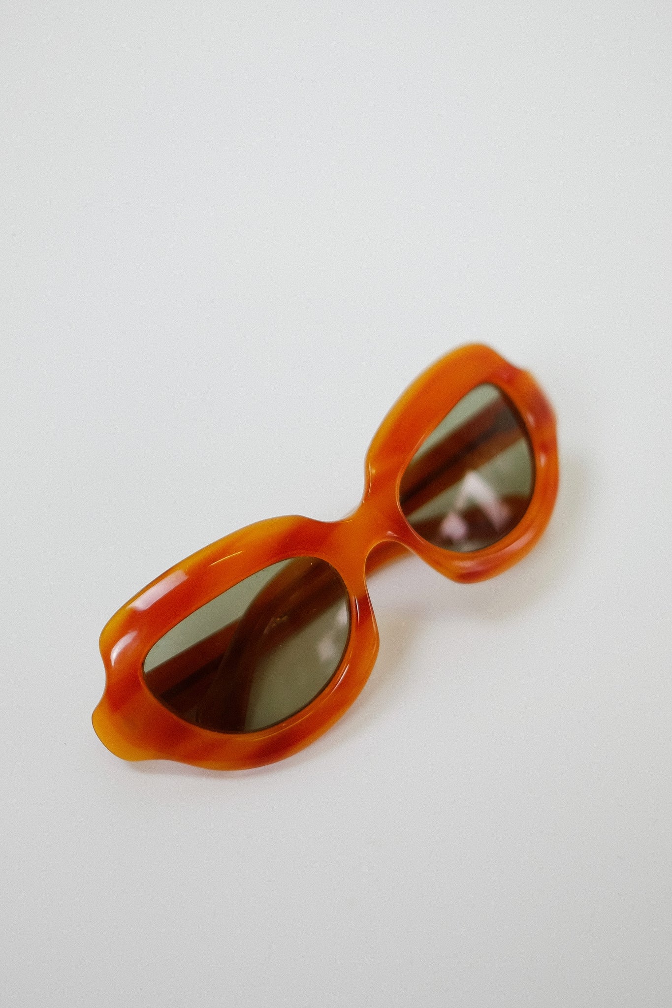 HAND POURED VINTAGE SHADES IN ARANCIA BY PAT EBEL