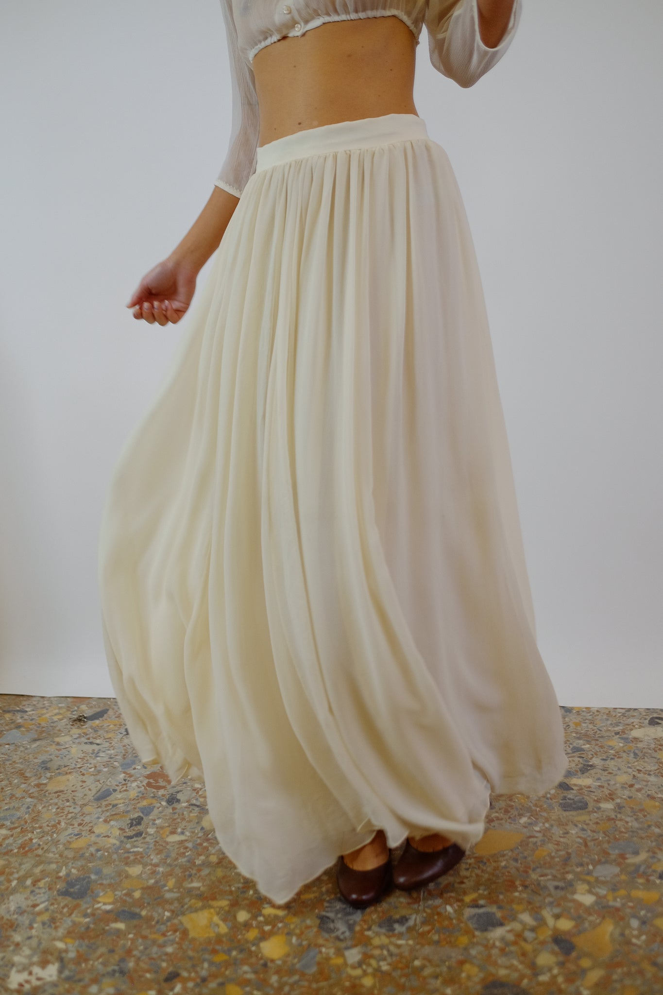1970S COUTURE SILK SKIRT IN CREAM WHITE