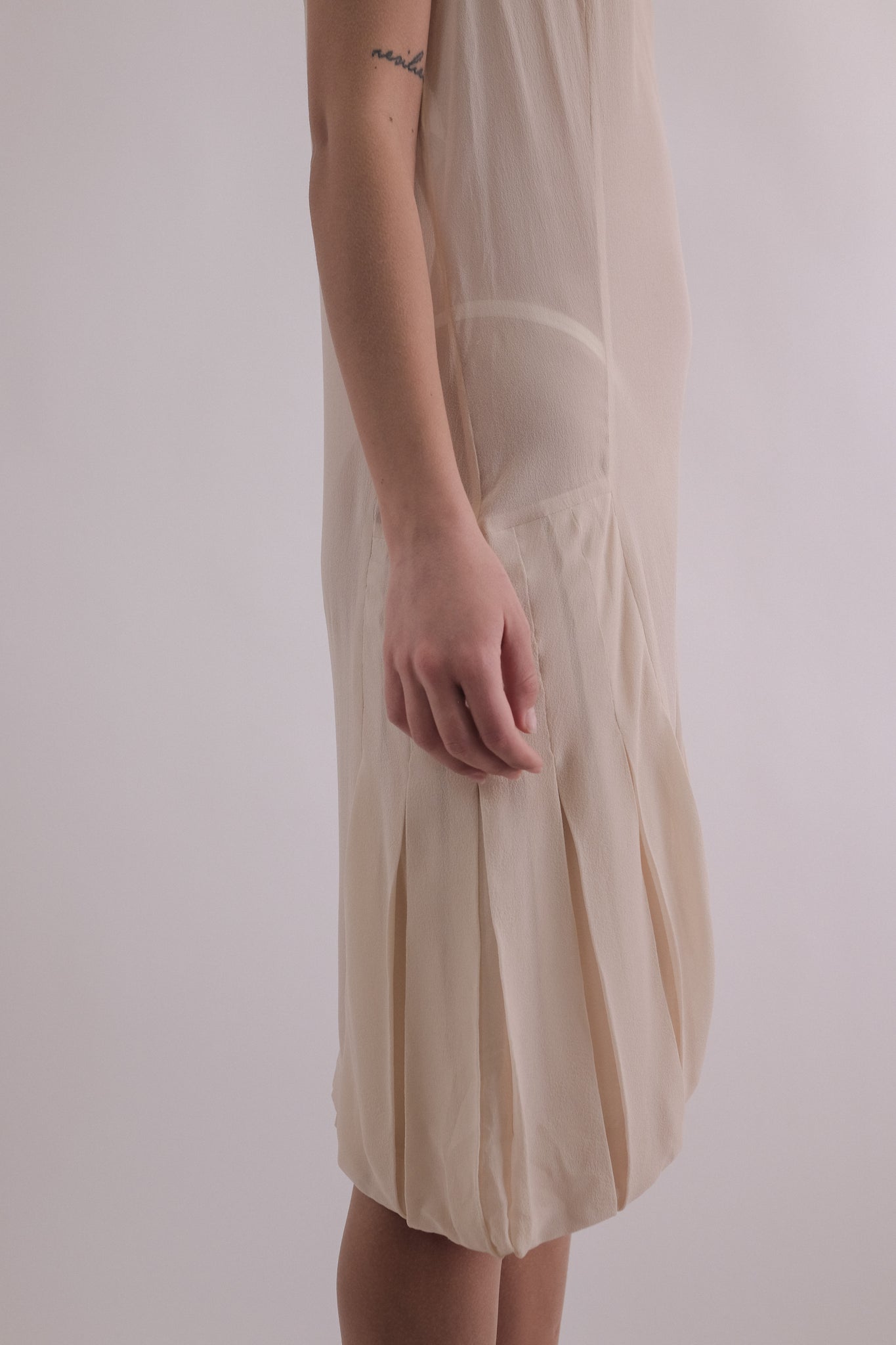 PAUL SMITH PLEAT HIP DRESS IN NUDE