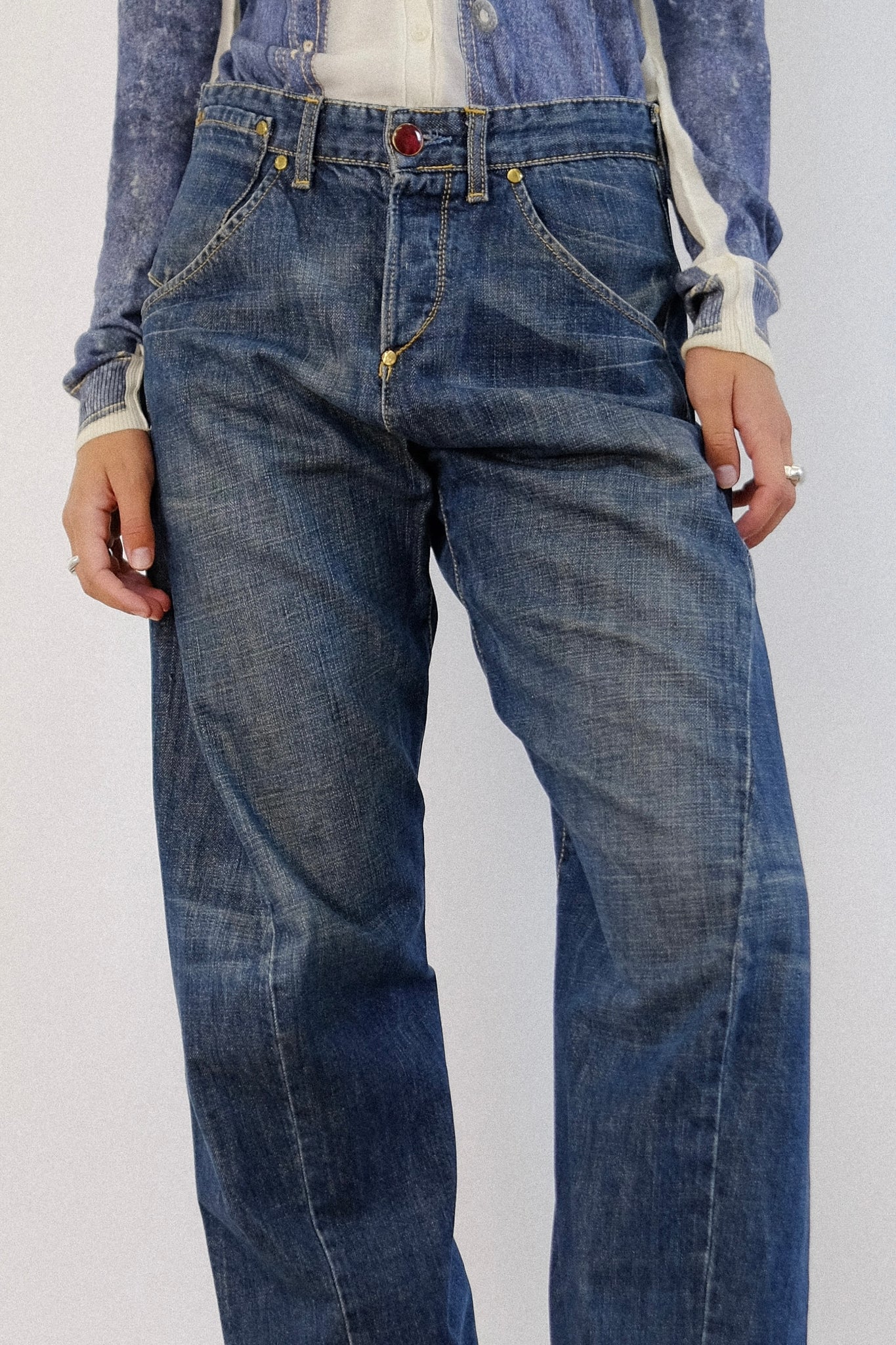 LEVIS ENGINEERED JEANS