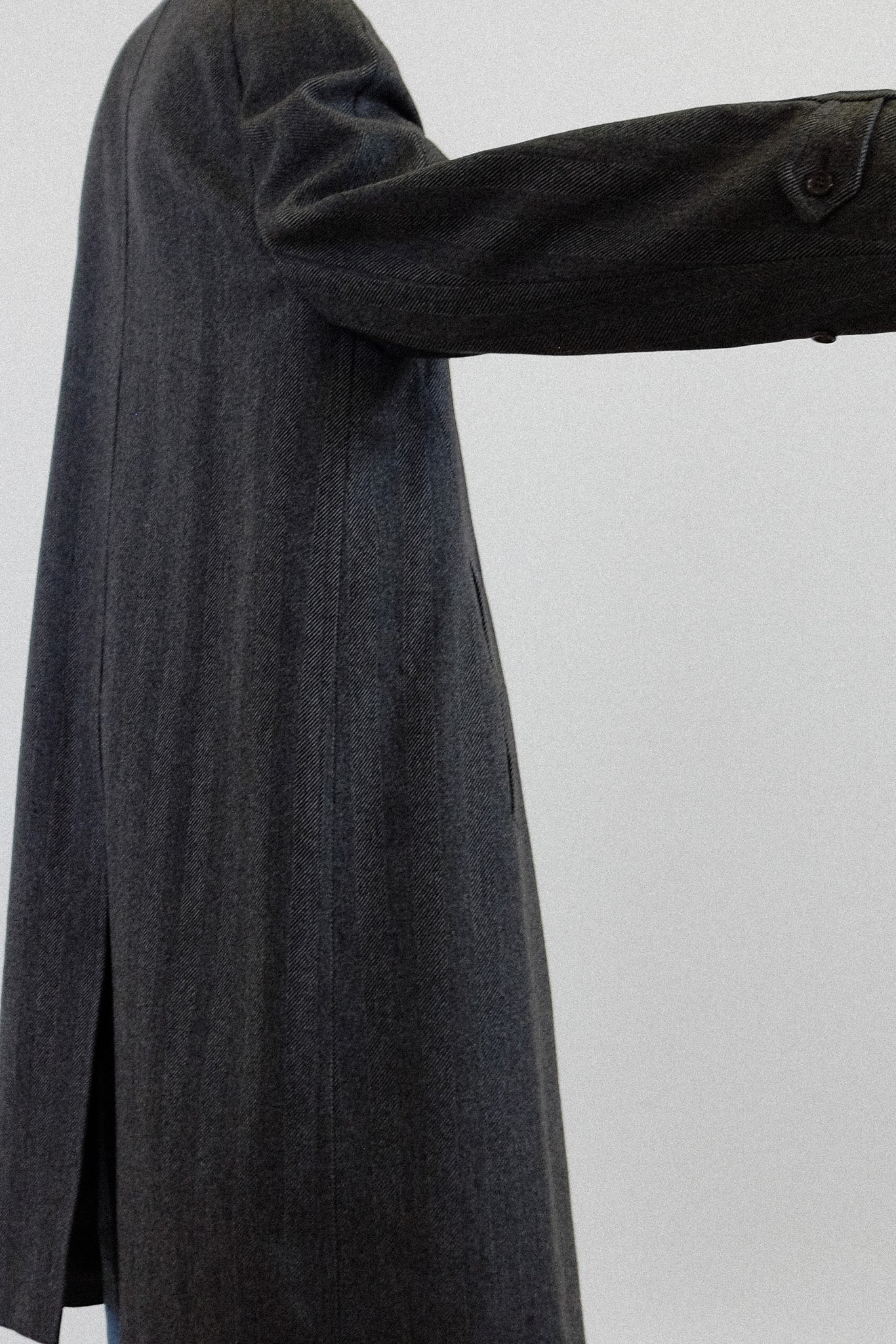 BURBERRY RAGLAN COAT IN HEREINGBONE GREY