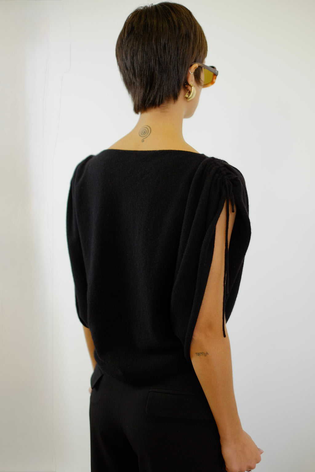 STEFANEL CASHMERE TOP IN BLACK