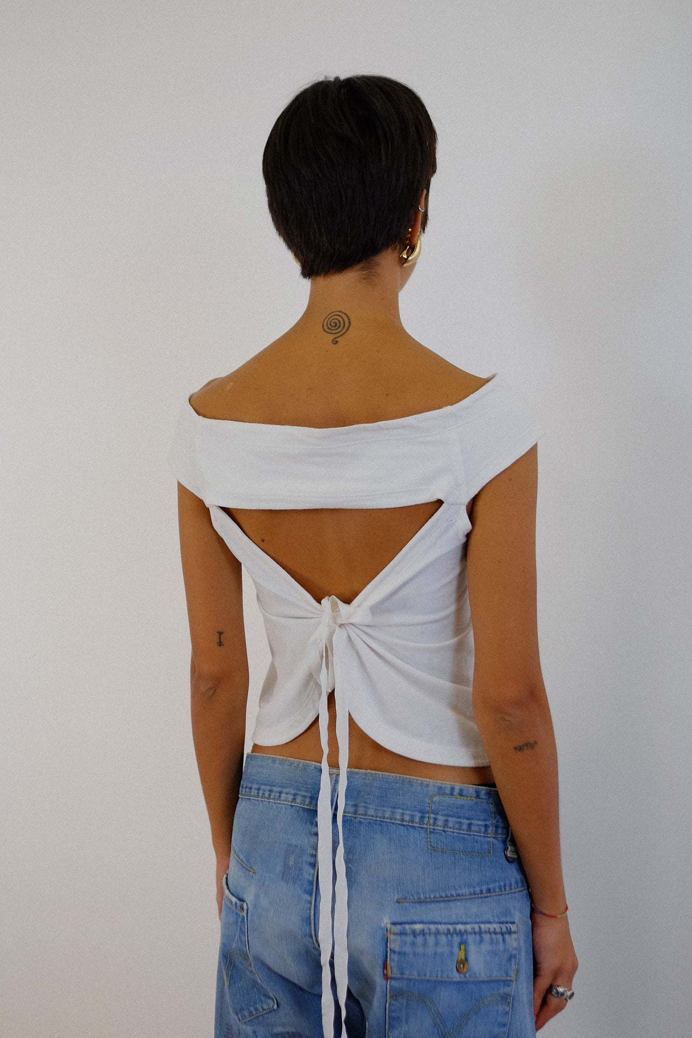 PHILOSOPHY BY ALBERTA FERRETTI OPEN BACK TOP IN WHITE