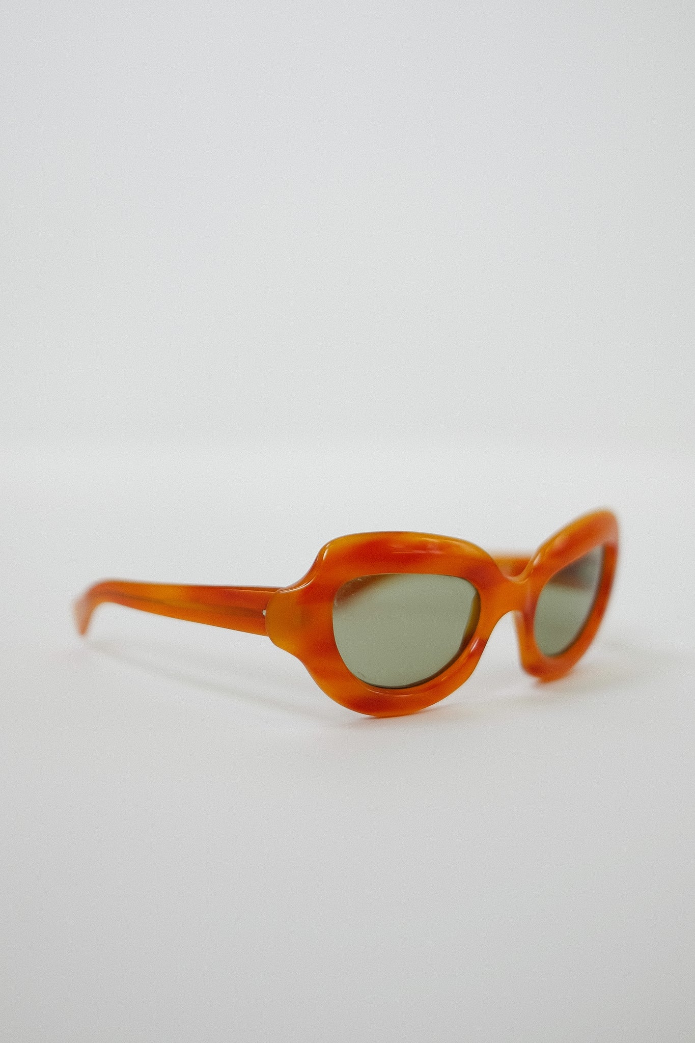 HAND POURED VINTAGE SHADES IN ARANCIA BY PAT EBEL