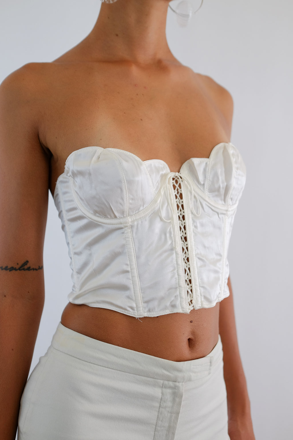 LIGNE RIEN VINTAGE SCALLOPED SILK CORSET
