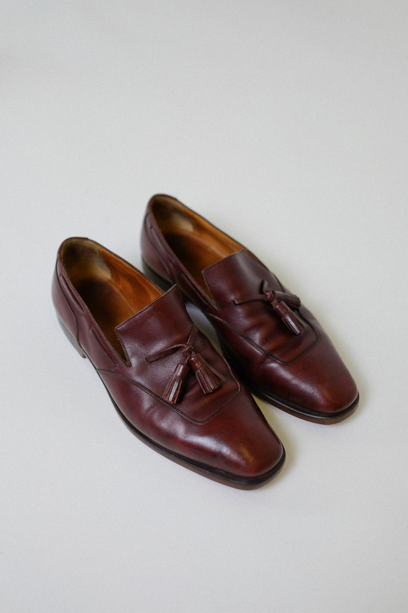 HERMES LEATHER LOAFERS IN CLASSIC BROWN