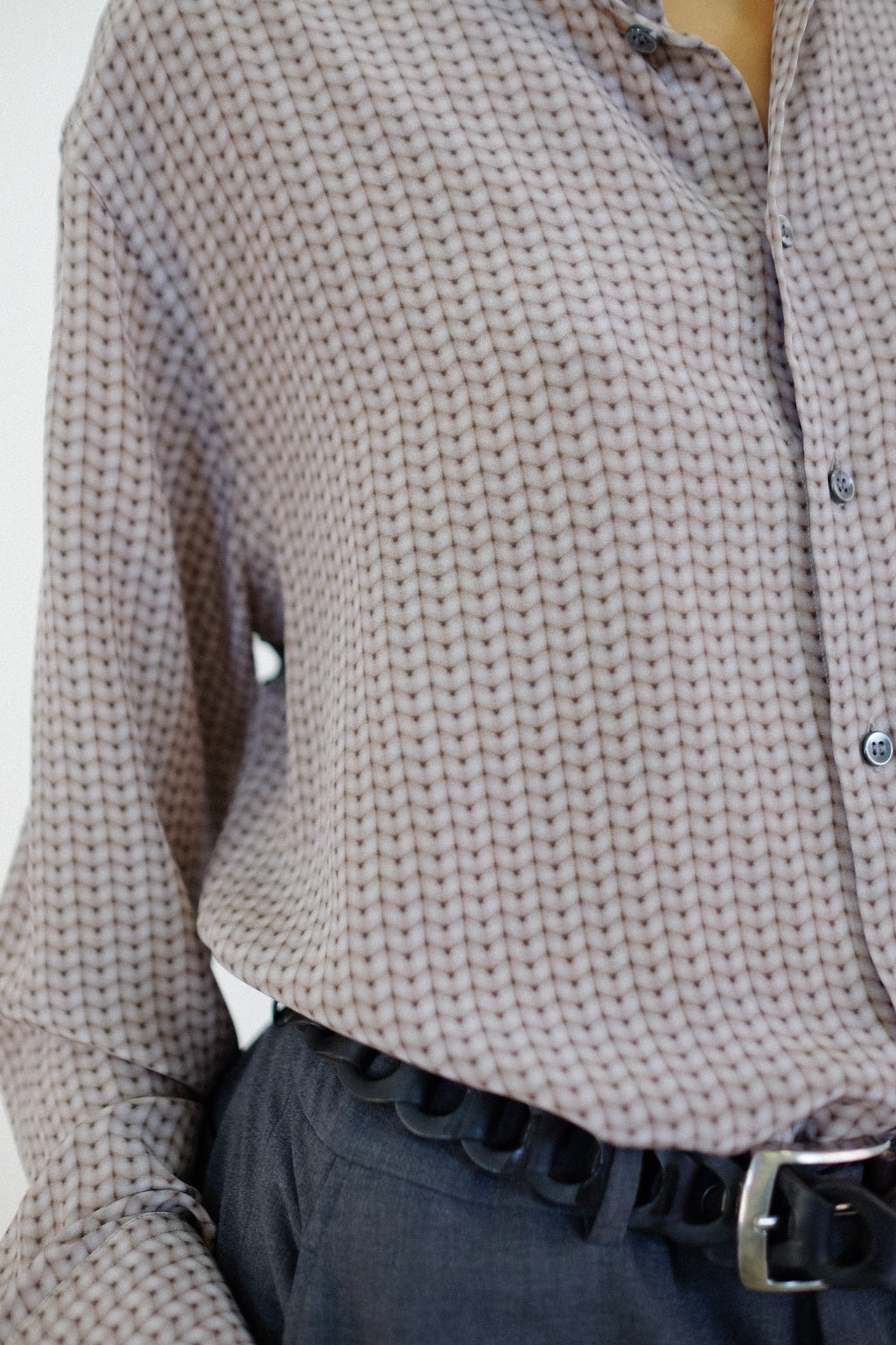 GIORGIO ARMANI TROMPE L'OEIL KNIT PRINT SILK SHIRT IN BROWN & BEIGE