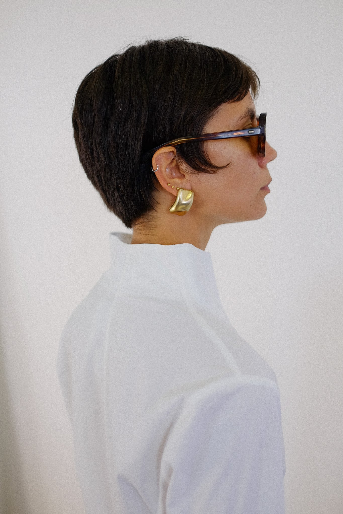 NARA CAMICHI COTTON FUNNEL SHIRT IN WHITE