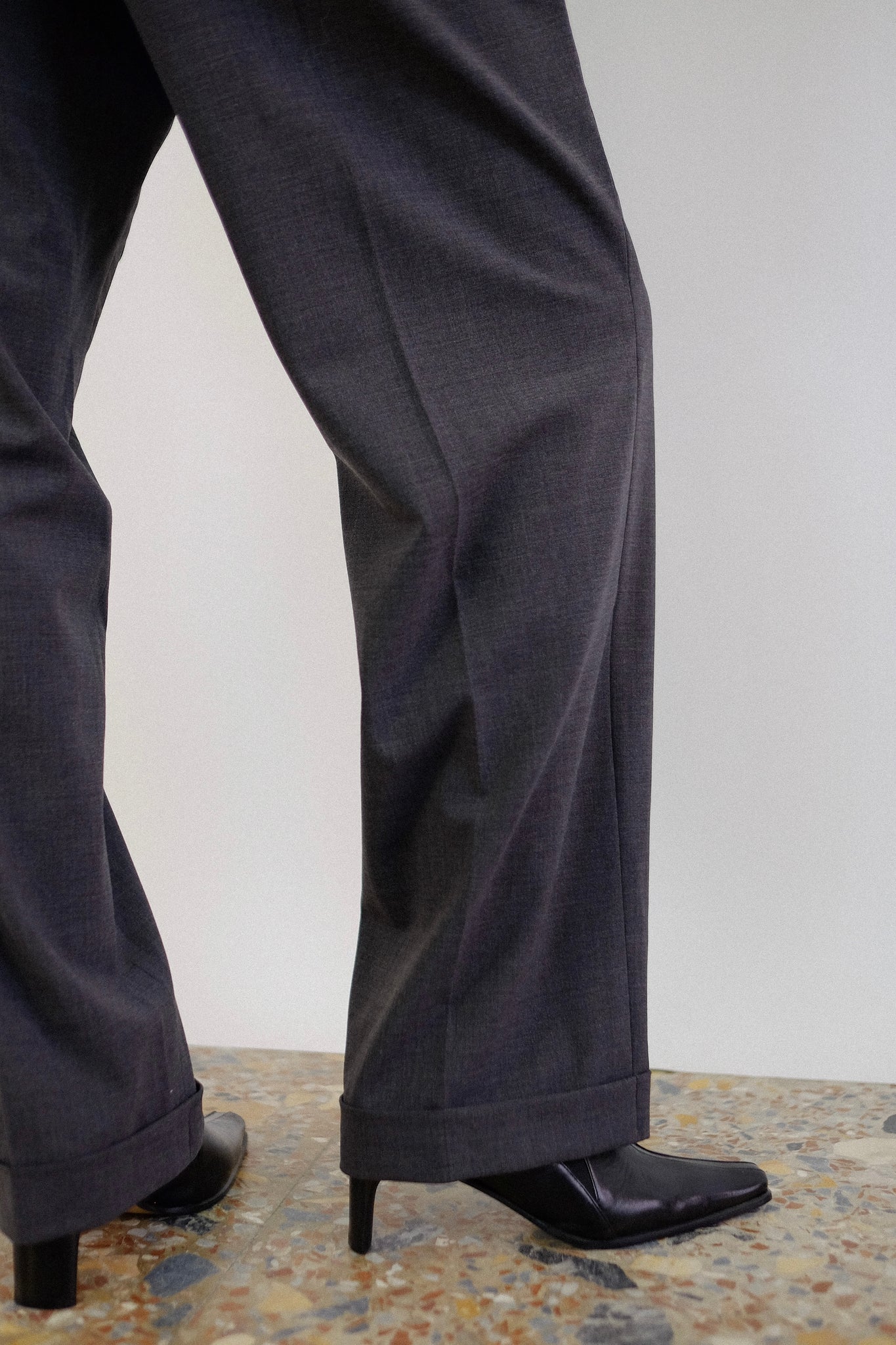 GIORGIO ARMANI UOMO PANTS IN CHARCOAL GREY