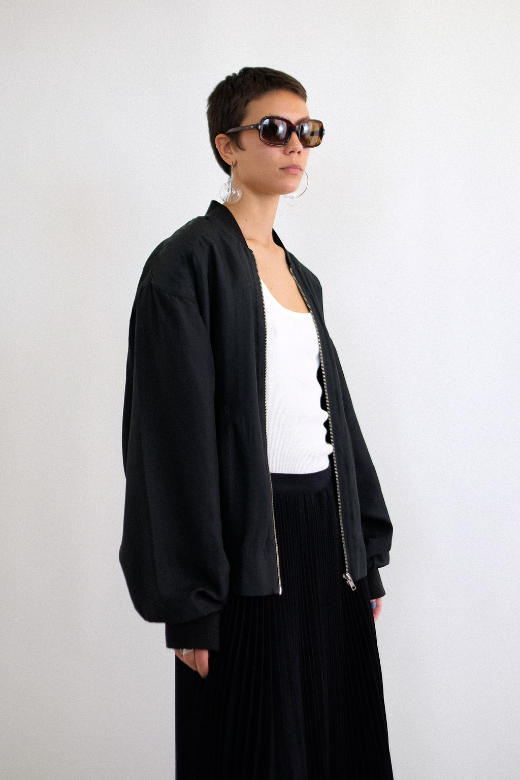 SILK BOMBER JACKET IN BLACK