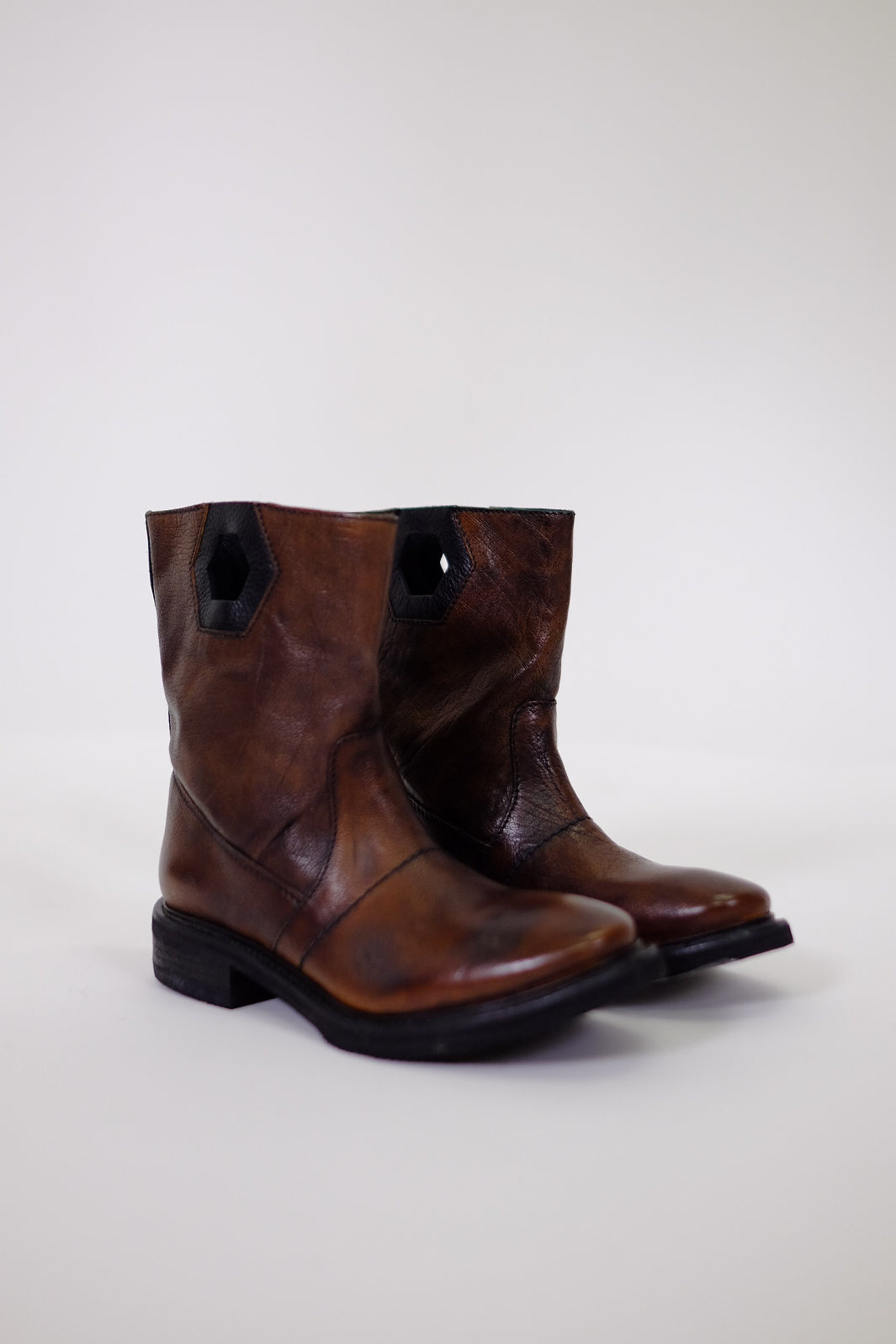 DIRK BIKKEMBERGS LOW LOOP BOOTS