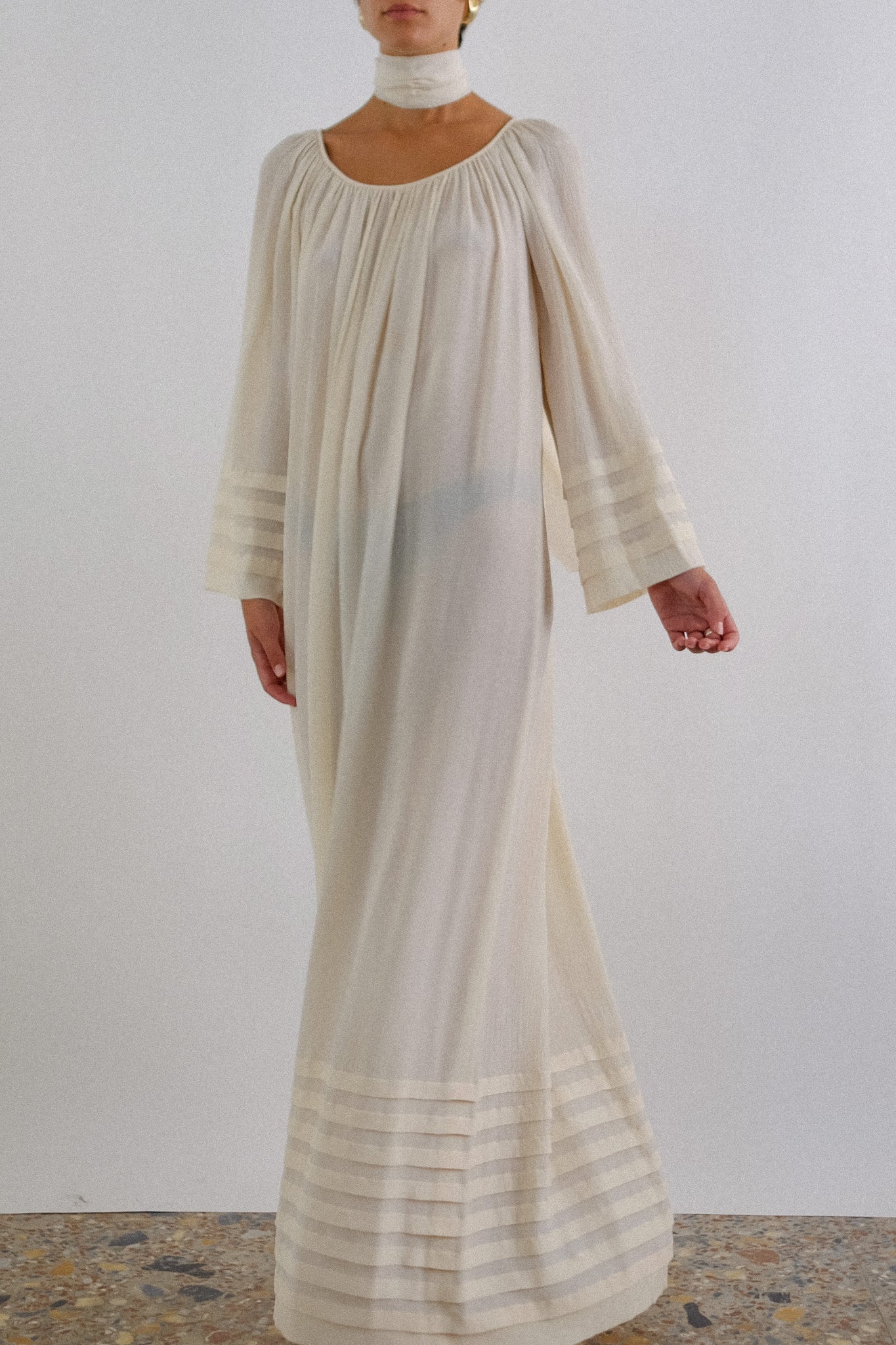 1970s VINTAGE SILK MAXI DRESS IN IVORY