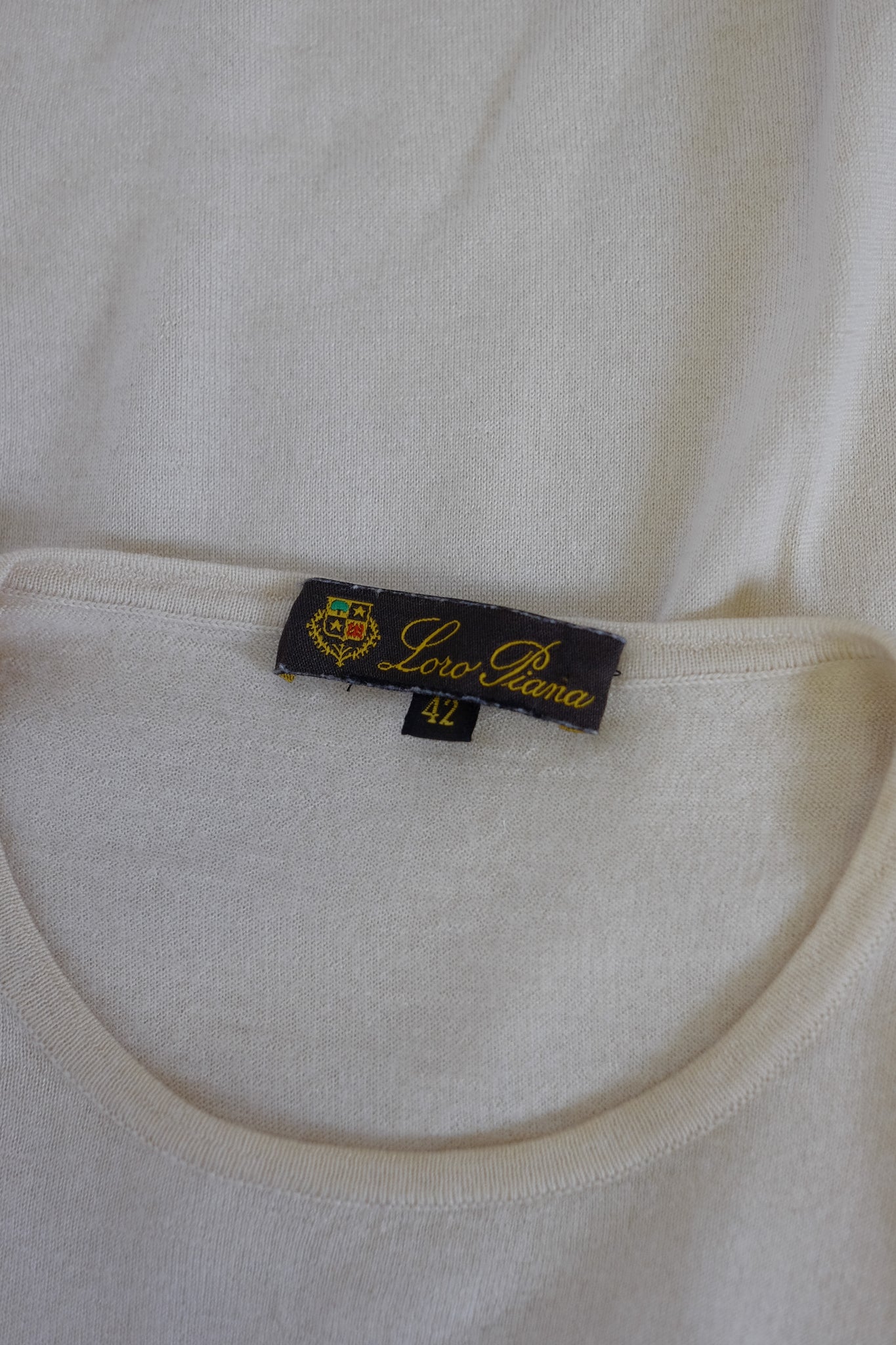 LORO PIANA CASHMERE & SILK SLEEVELESS KNIT IN LIGHT BEIGE