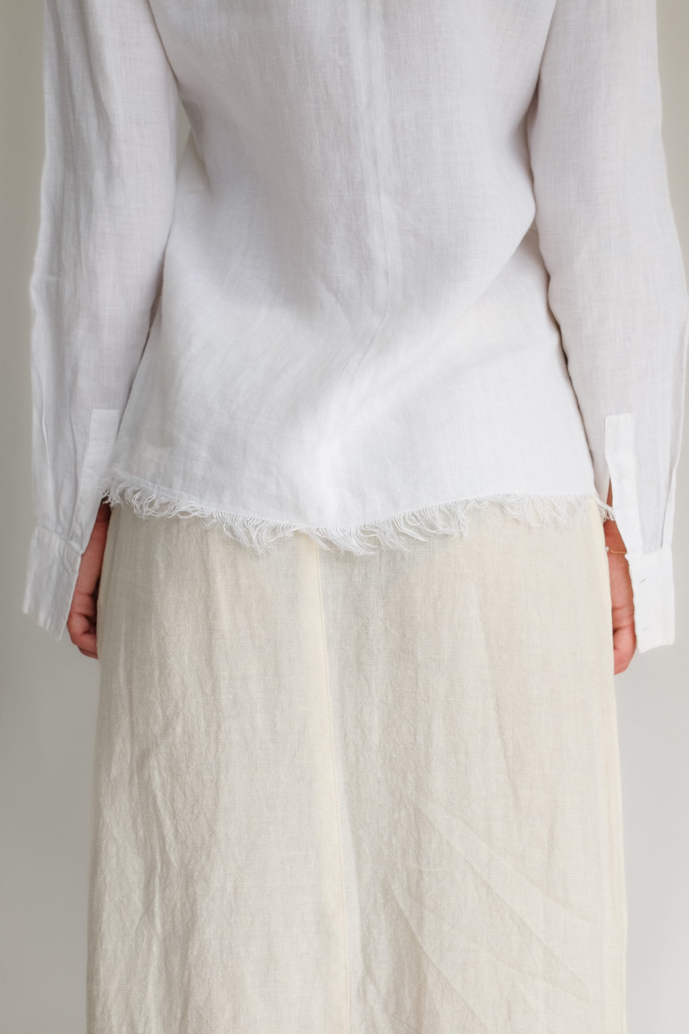 MAX MARA FRAY EDGE SHIRT IN WHITE LINEN