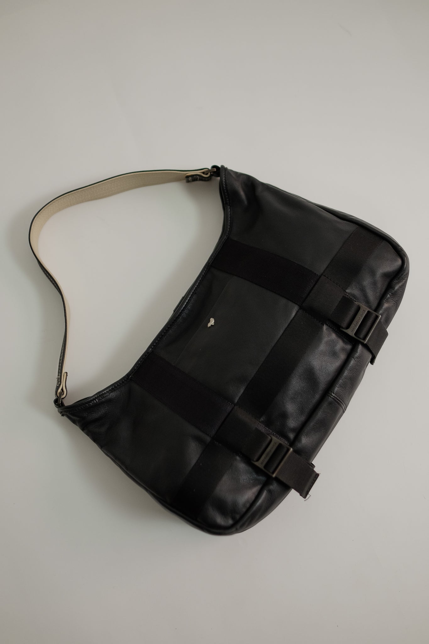 MANDARINA DUCK LEATHER CAGE BAG IN BLACK