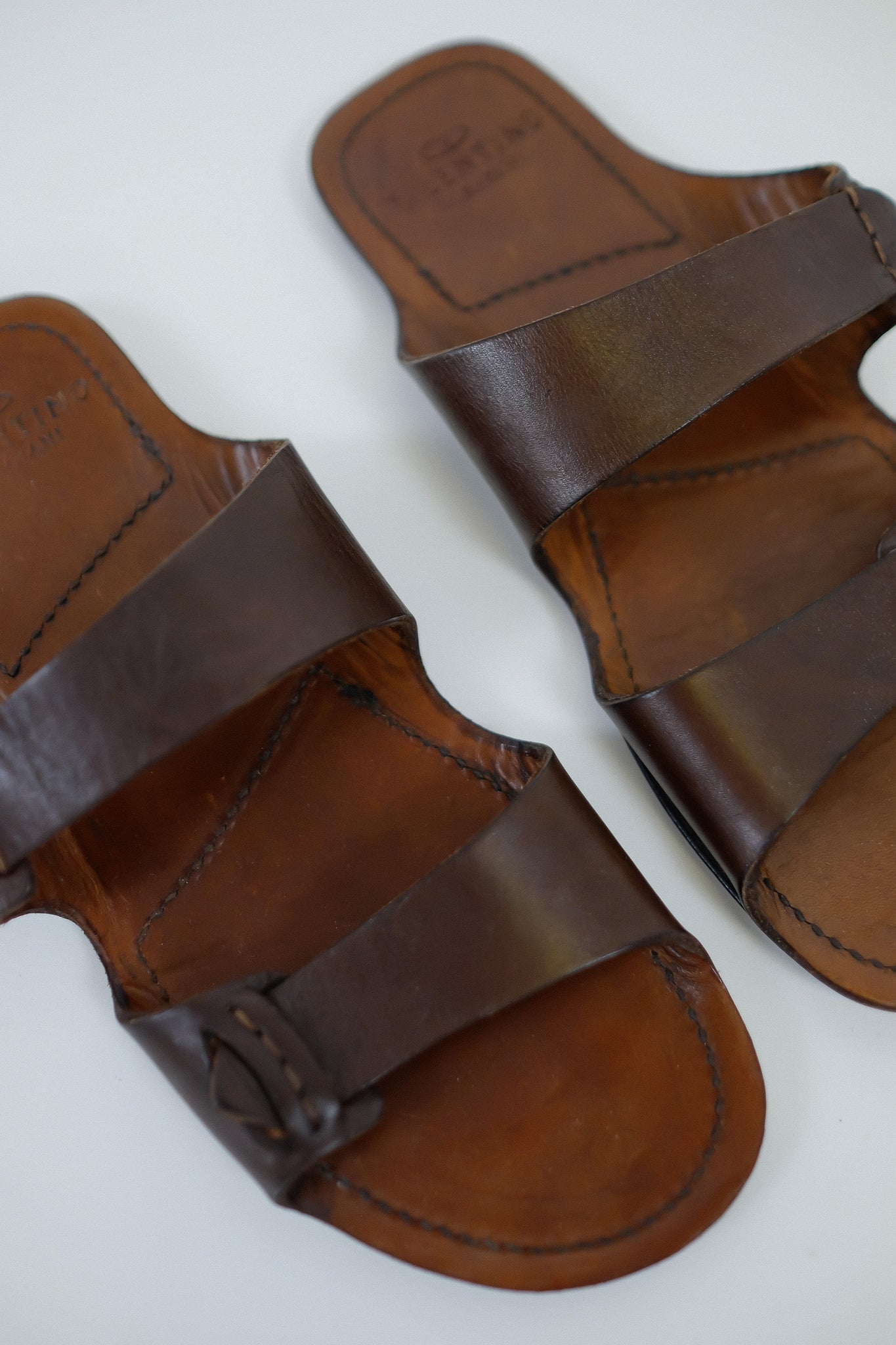 VALENTINO SLIDERS IN CHOCOLATE BROWN