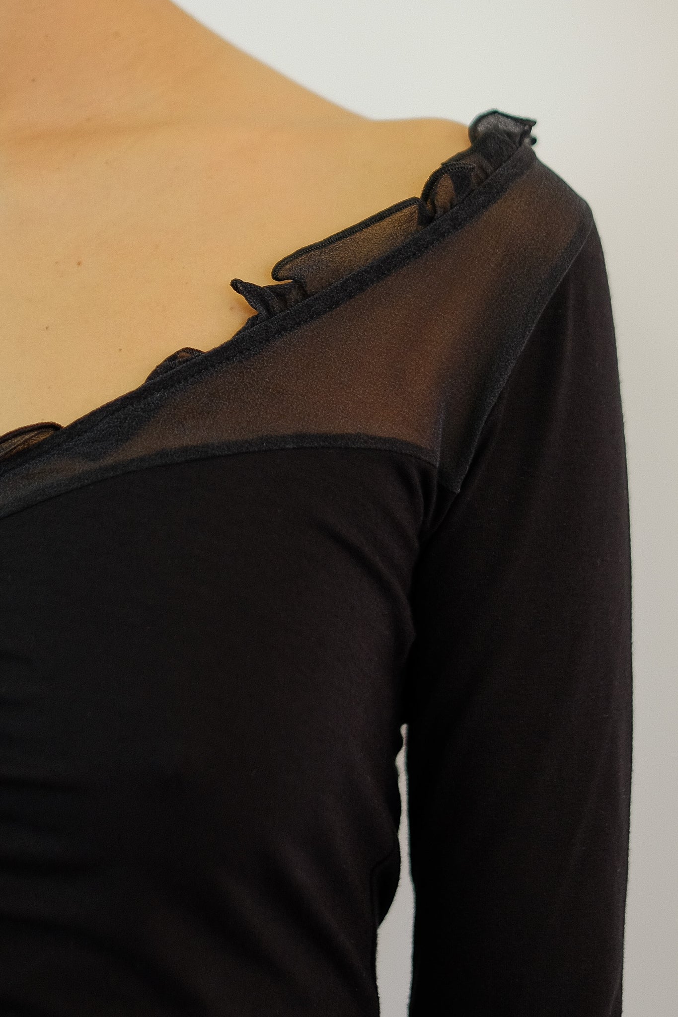 MAXMARA RUCHED TOP IN BLACK JERSEY & SILK