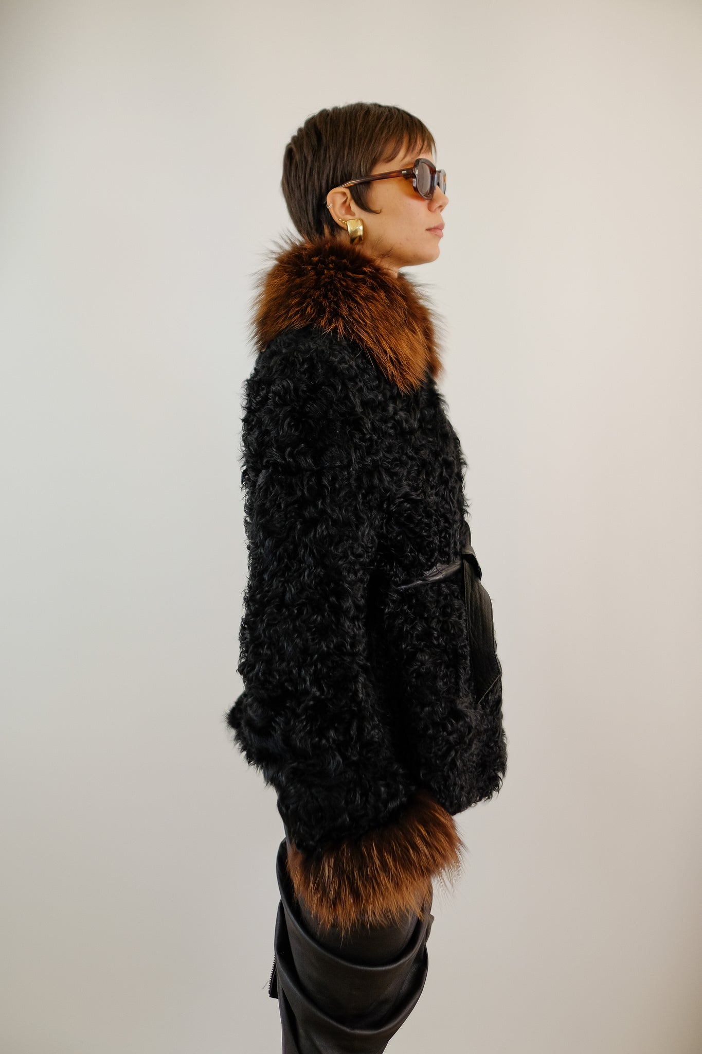 ITALIAN SHEARLING JACKET WITH FUR DETAILING IN BLACK