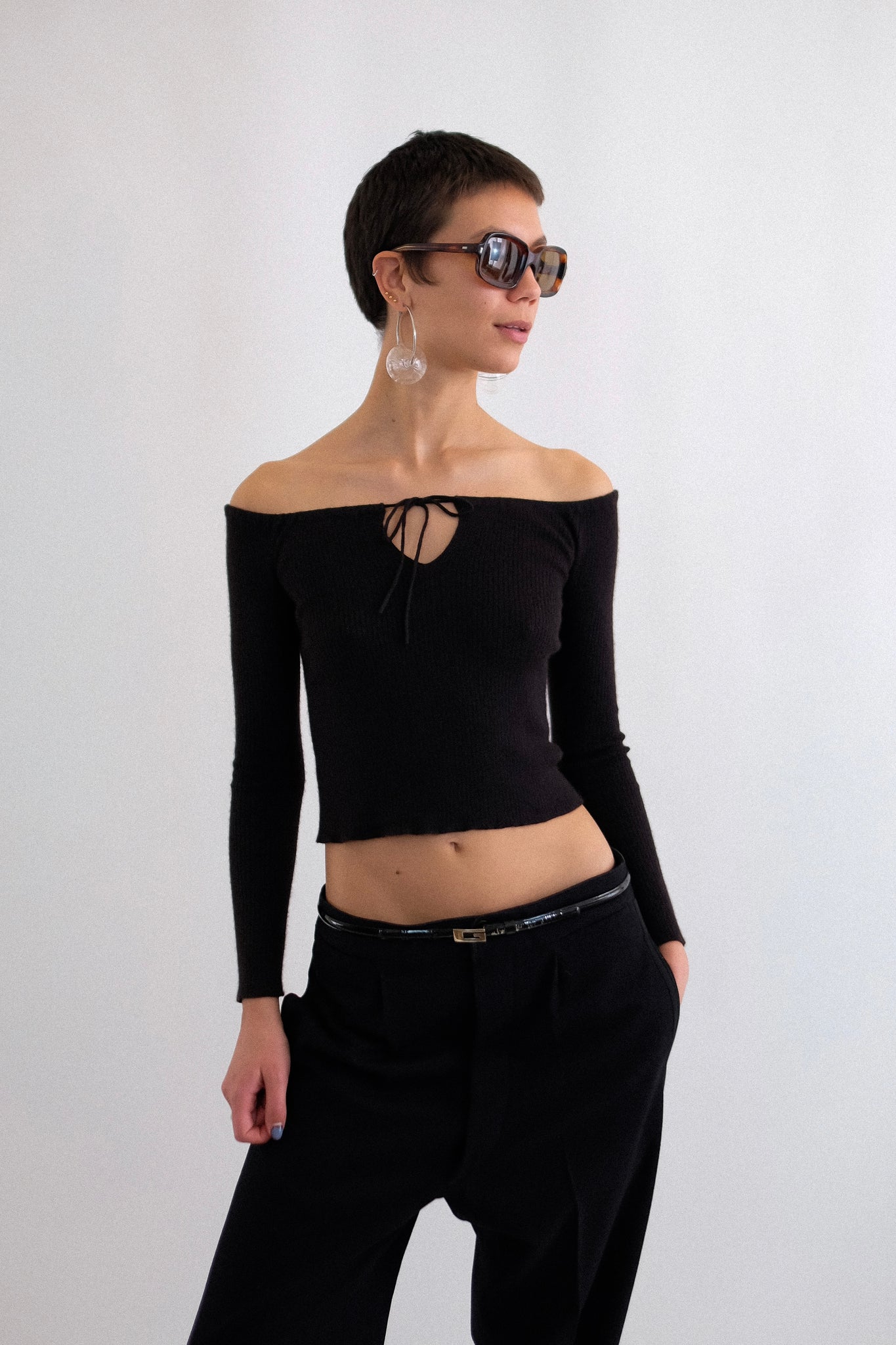 PRADA LONG SLEEVED CASHMERE MELANGE KEYHOLE TOP IN BLACK