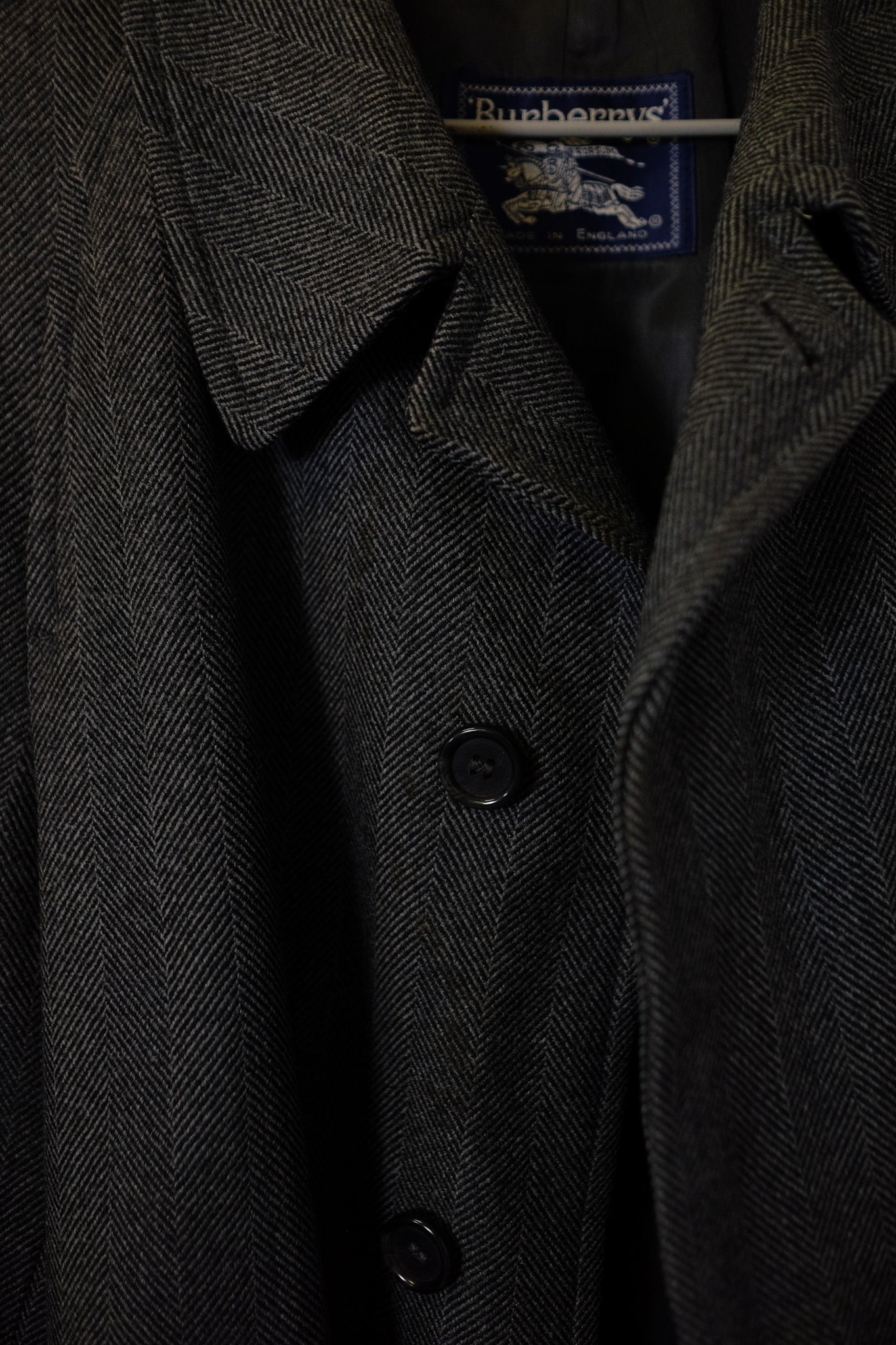 BURBERRY RAGLAN COAT IN HEREINGBONE GREY